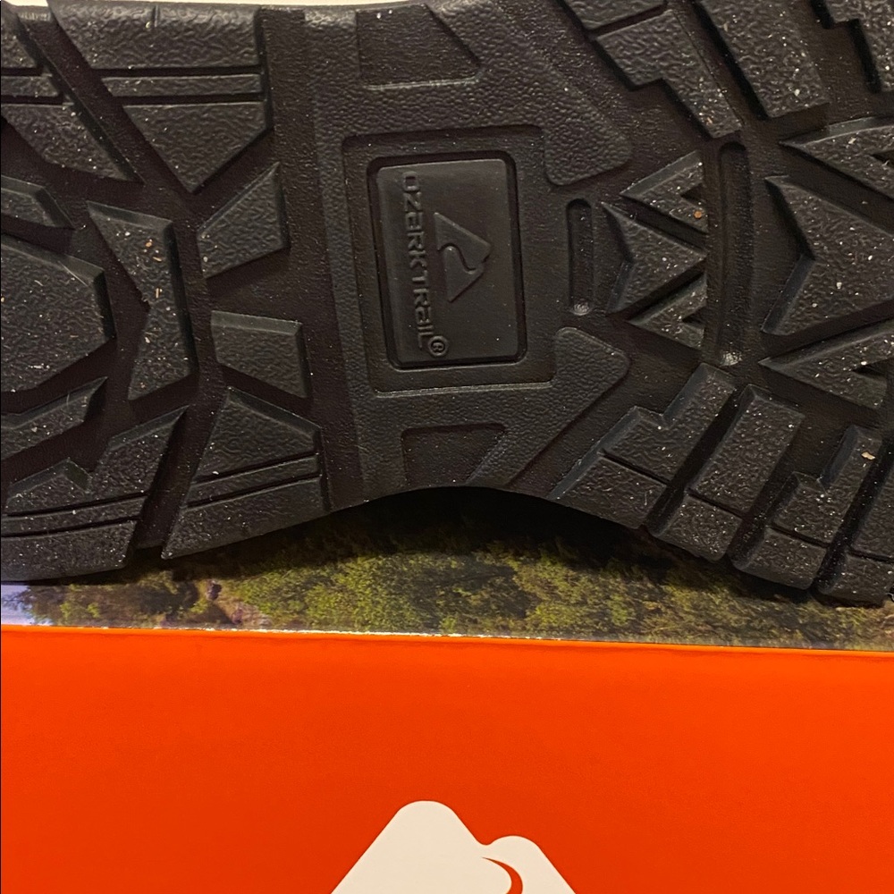 Women’s boots - Picture 3 of 5